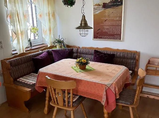 Daire Schoene In Bahnhofsnaehe Fuer Urlaub, Studium Oder Arbeit Deggendorf