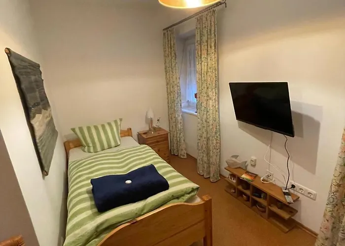 Daire Schoene In Bahnhofsnaehe Fuer Urlaub, Studium Oder Arbeit Deggendorf